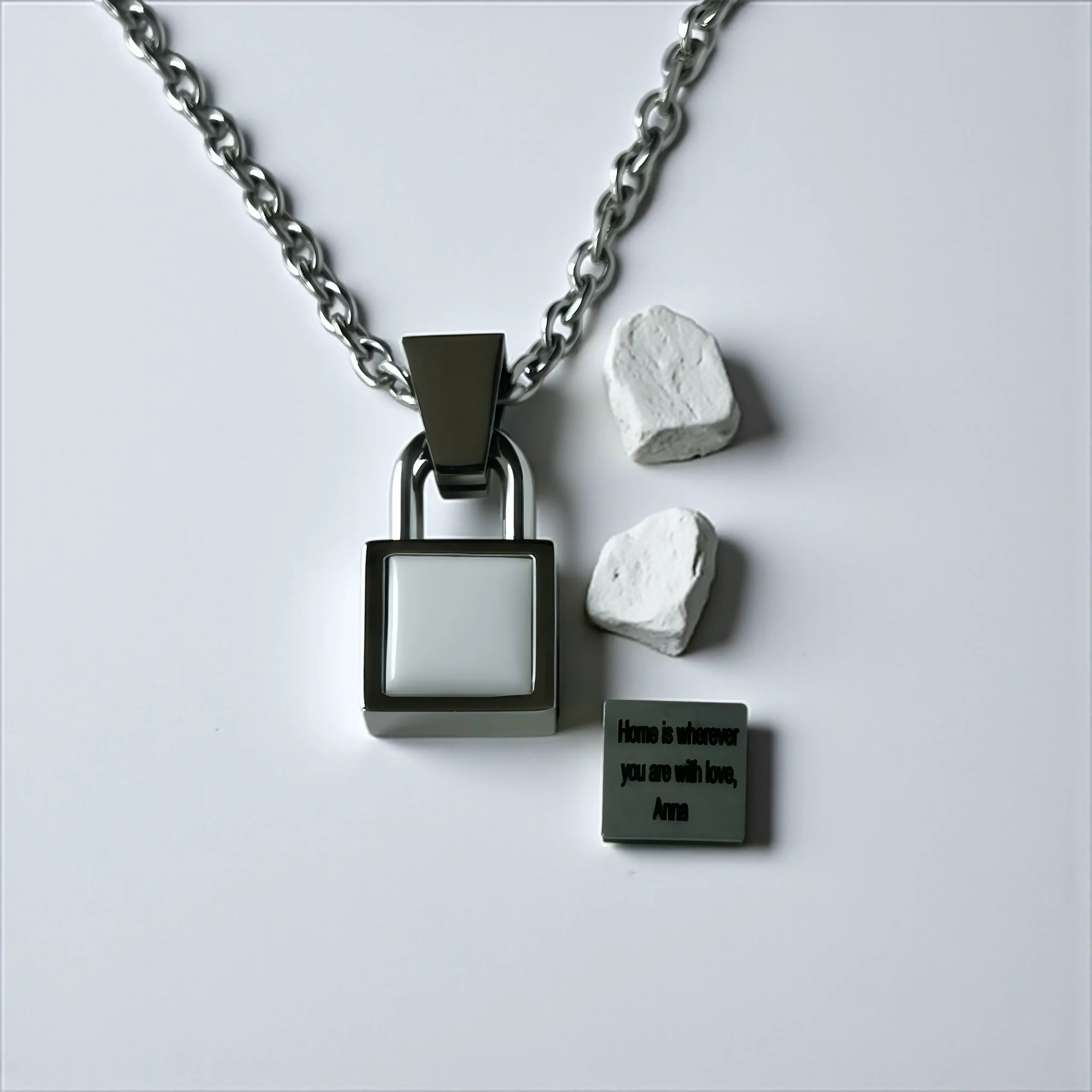 Lock of Clarity — White Agate