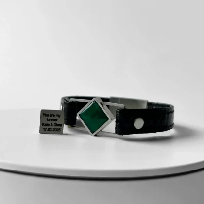 Women's bracelet Path of Prosperity featuring natural Green Agate in diamond shape and personalized engraved message on the back