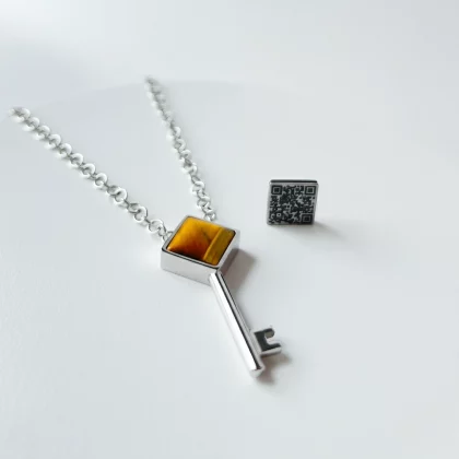 Women Pendant Key of Focus