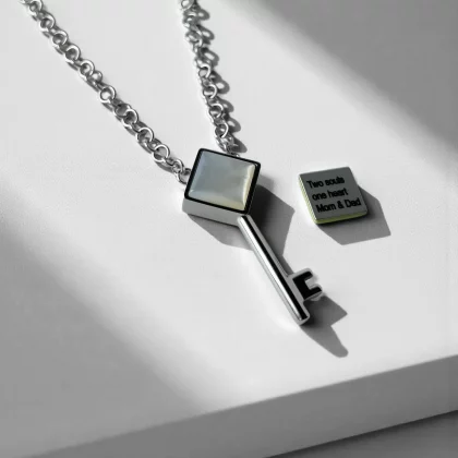 Women Pendant Key of Grace