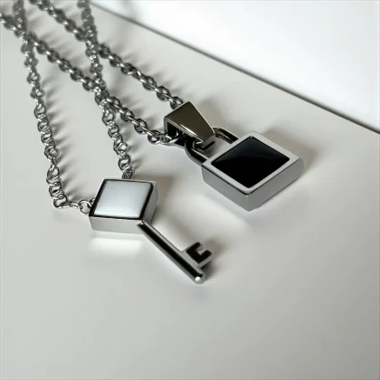 Key & Lock couple pendants with black agate and white onyx – symbol of yin and yang balance